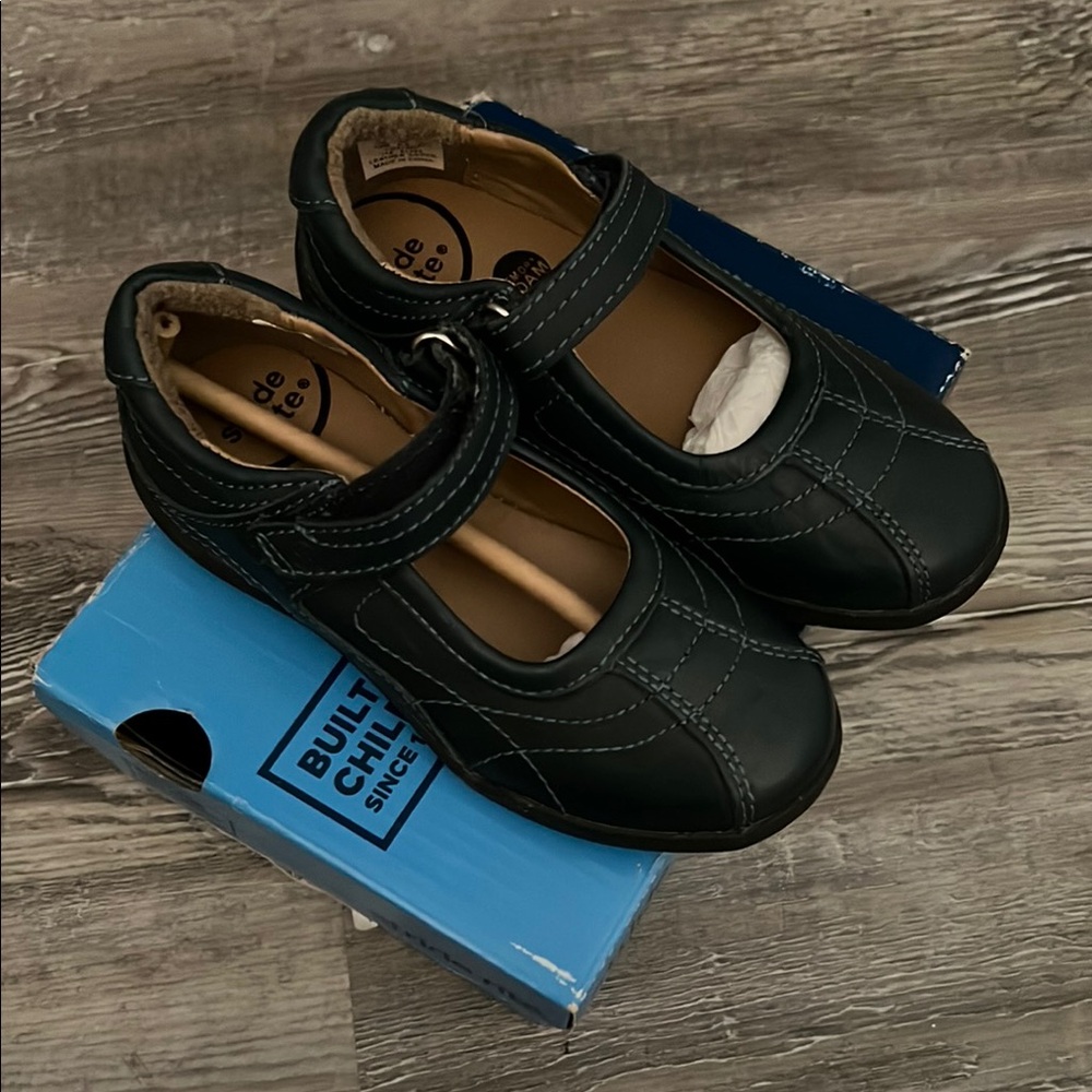 Stride Rite Navy Blue Mary Jane’s